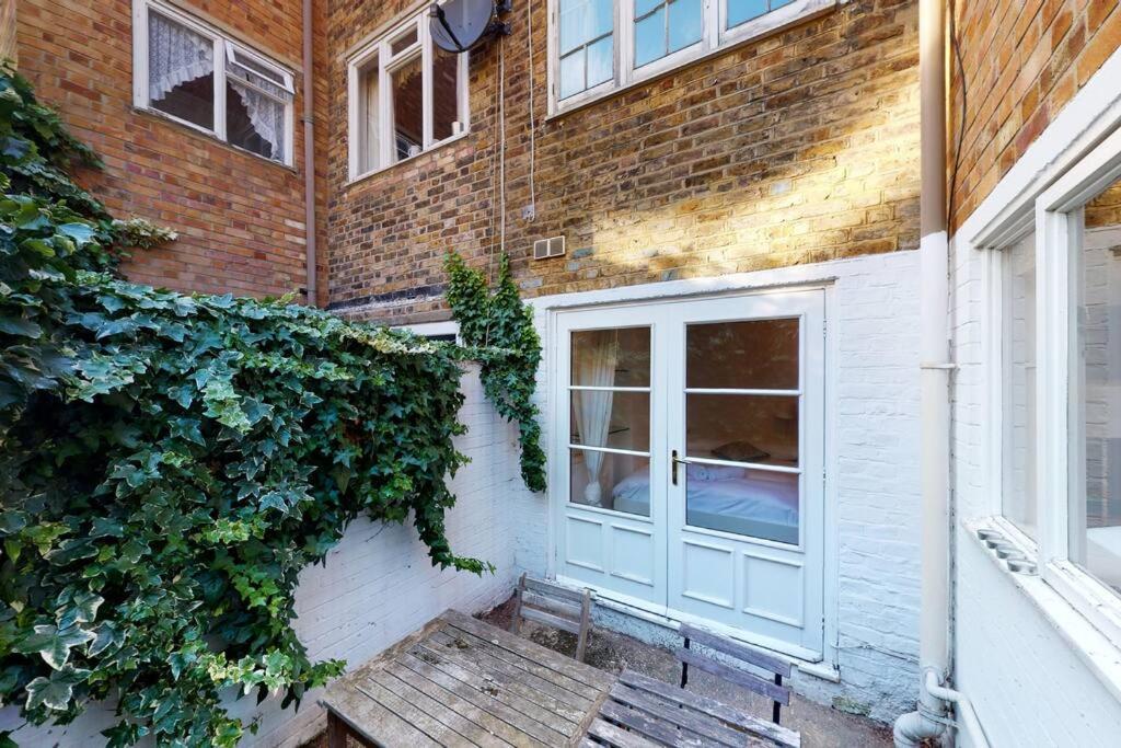 Cosy 2 Bedroom Garden Flat In West Kensington Apartment *