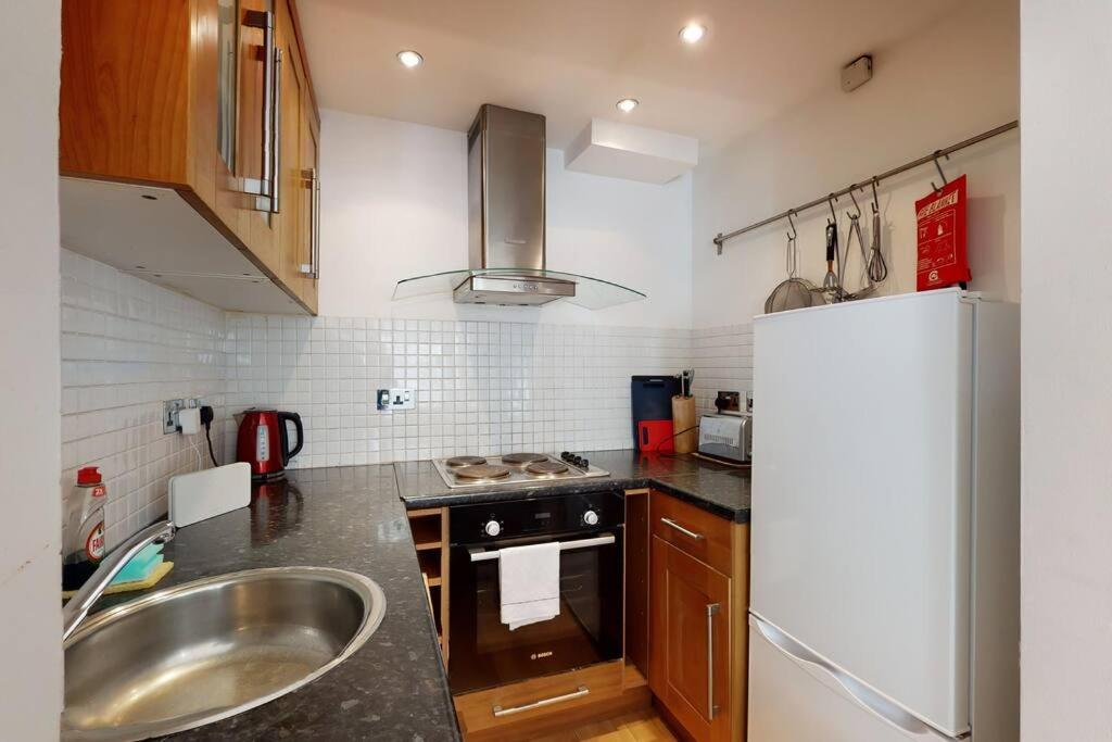 Apartment Cosy 2 Bedroom Garden Flat In West Kensington London